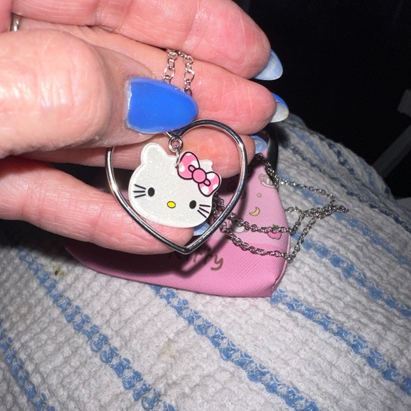 Hello kitty - Picture 2 of 2